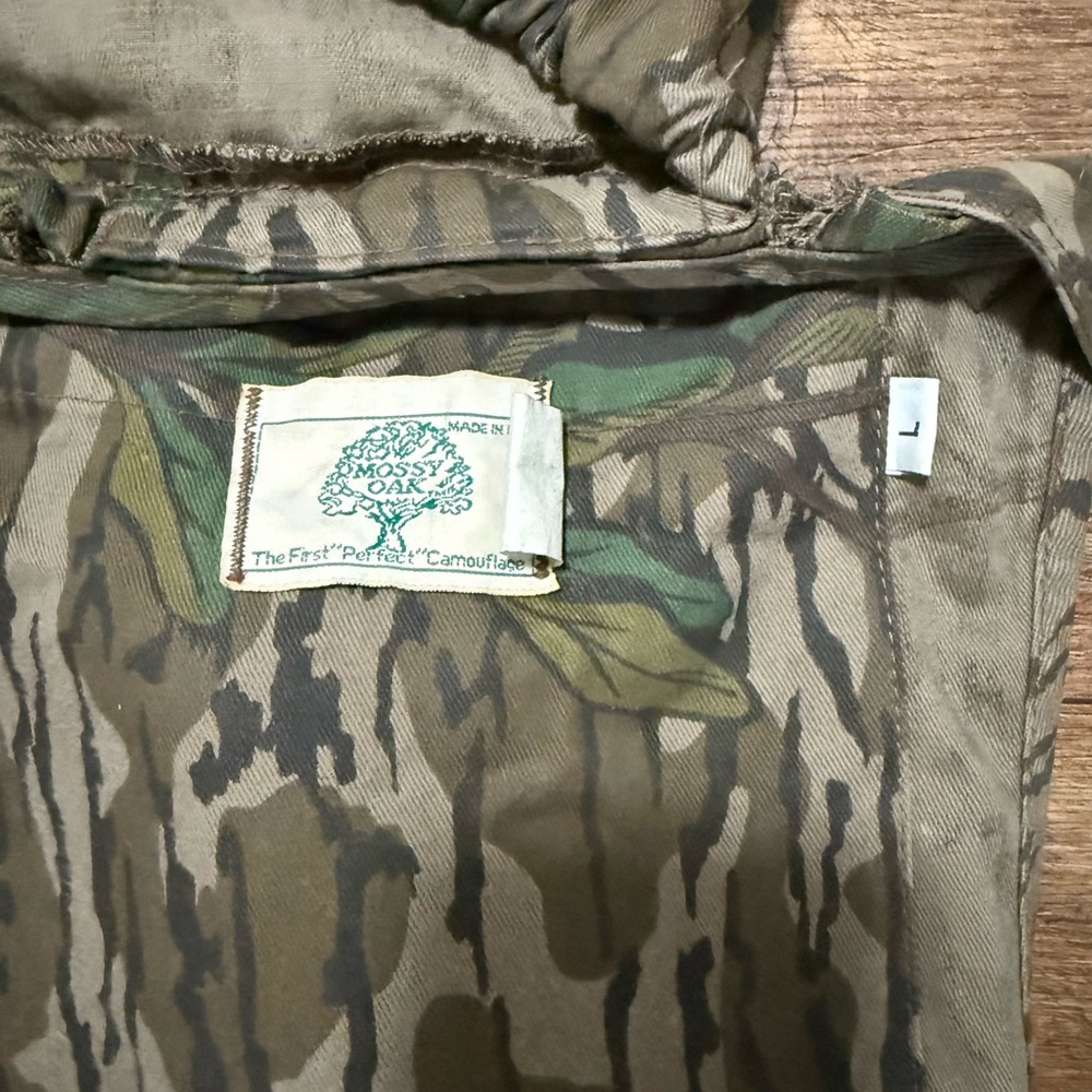Mossy Oak Camouflage Vest with no seat